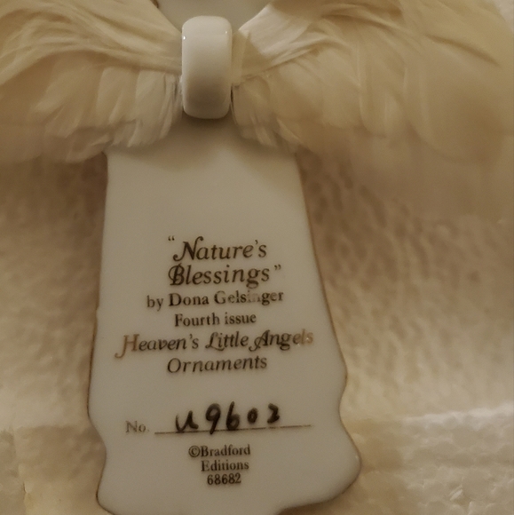 Heaven's Little Angels Ornament Collection - Picture 14 of 16